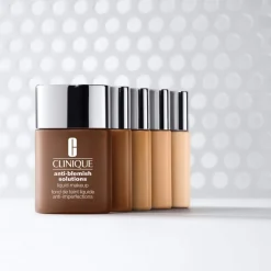 Clinique Make-Up|