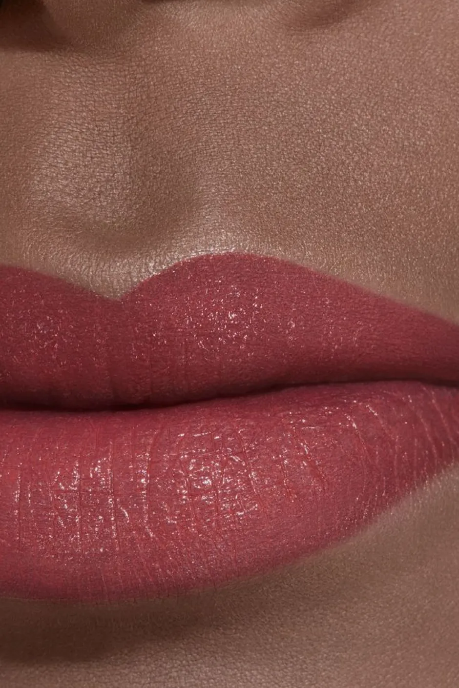 CHANEL Lippenstifte|FARBINTENSIVER LIPPENSTIFT. KONZENTRIERTE LEUCHTKRAFT UND PFLEGE. REFILLABLE