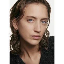 CHANEL Make-Up|FOUNDATION MIT WEICHZEICHNEREFFEKT. SAMTIG-MATTES FINISH.