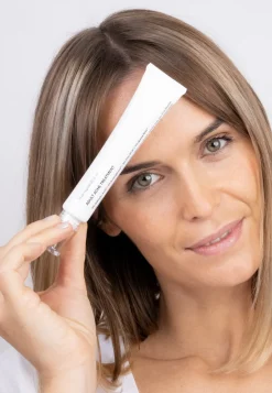 Transparent Lab Spezialpflege·Akne|