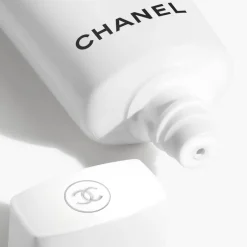 CHANEL Sonnenschutz|UMFASSENDER SCHUTZ UV - UMWELTSCHADSTOFFE – ANTIOXIDATIV SPF 50